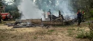 Diduga Korsleting Listrik, Satu Rumah di Aceh Tamiang Ludes Terbakar