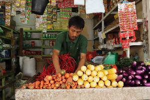 Harga Cabe Merah dan Bawang Putih Stabil