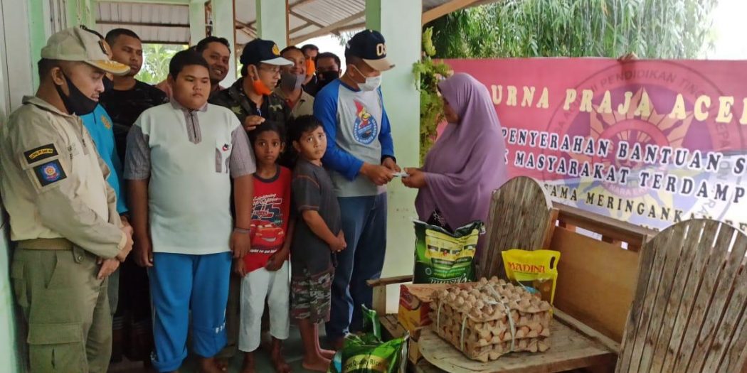 Purna Praja Aceh Salurkan Bantuan Untuk Masyarakat Terdampak Corona