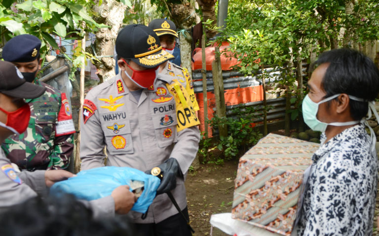 Kapolda Aceh Salurkan Bantuan Korban Gempa di Sabang