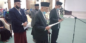 Abu Daud Zamzami Resmi Jadi Ketua MPU Aceh PAW Masa Bakti 2017-2022