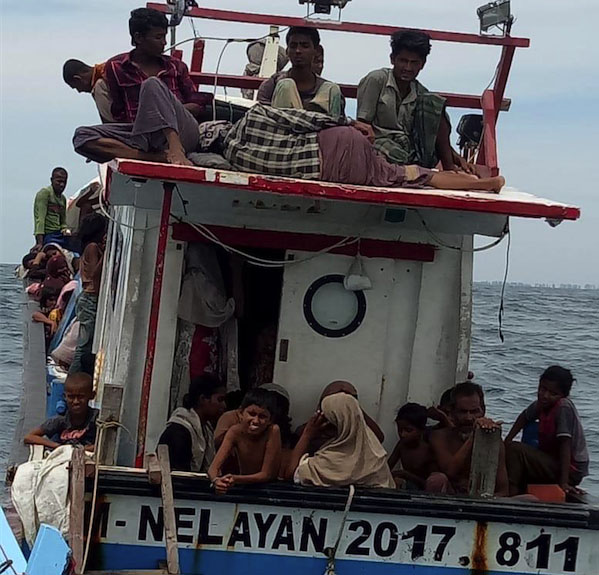 94 Warga Rohingya Masih Terkatung-Katung di Laut Aceh Utara