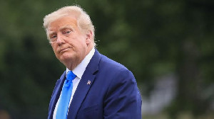 Kalah Populer, Trump Mengaku Kesal dengan Kepala Gugas Covid-19 AS