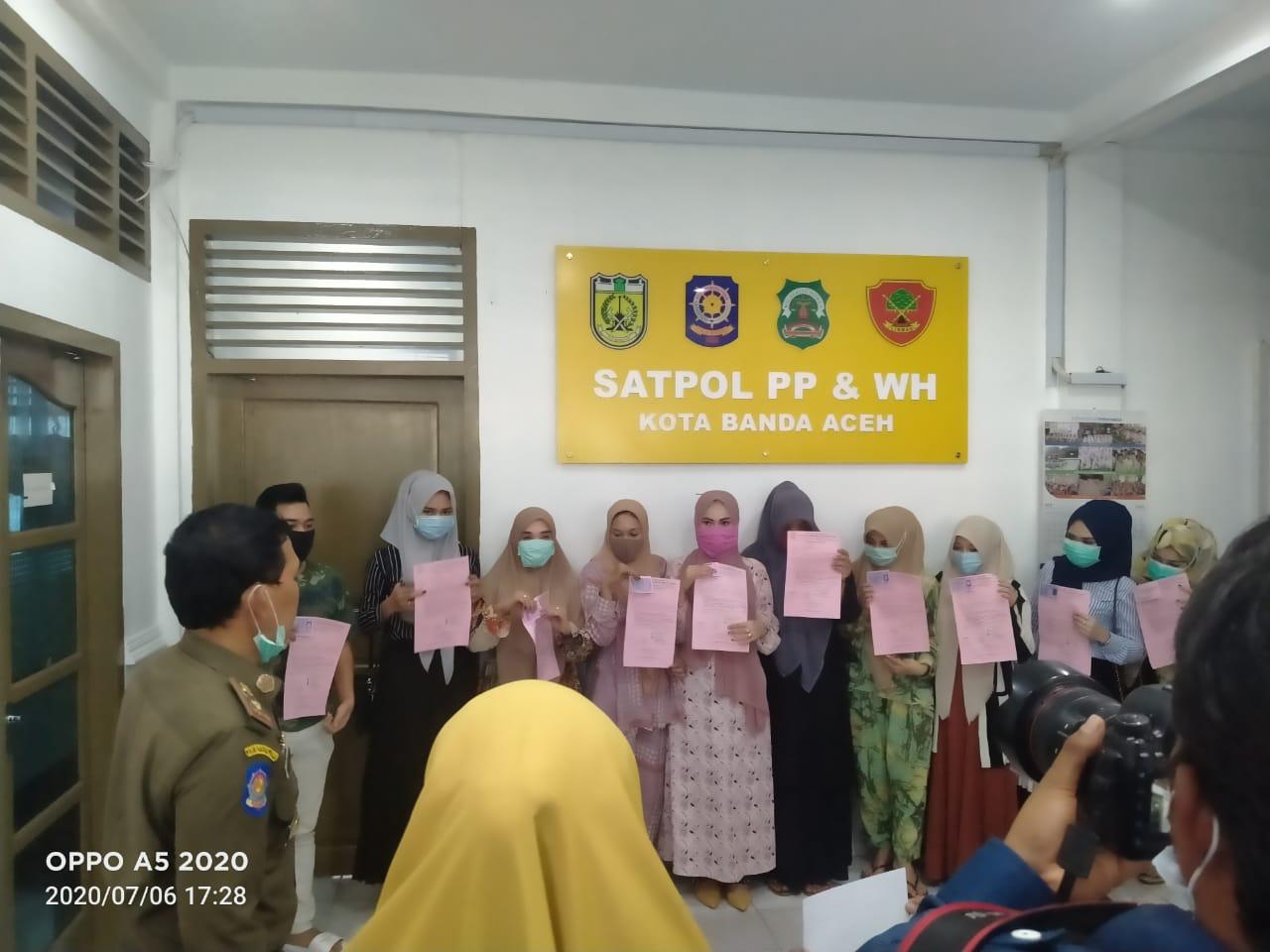 Sekelompok Perseda Pakaian Seksi Diamankan Satpol PP dan WH Banda Aceh