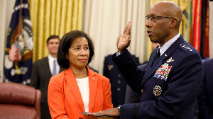 Jenderal Charles Brown, Orang Afrika-Amerika Pertama Pimpin Angkatan Udara AS