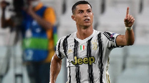 Juventus Gagal di Liga Champions, Cristiano Ronaldo Gelar Negosiasi dengan PSG
