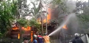 Diduga Konsleting Listrik, Satu Unit Rumah di Aceh Tamiang Terbakar