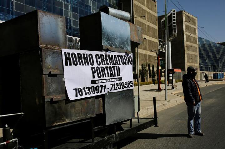 Kasus Virus Corona Meningkat, Bolivia Buat Mobil Khusus Kremasi