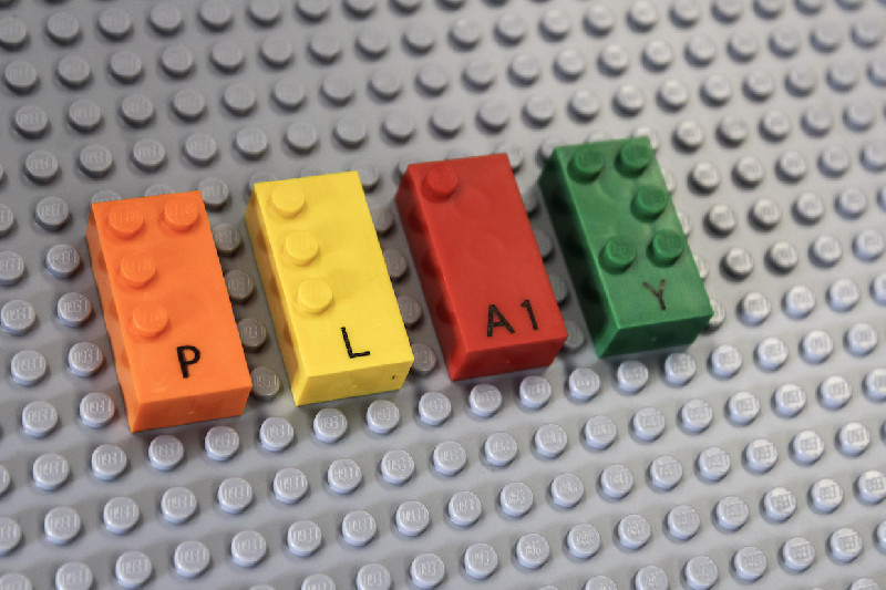 Lego Rilis Produk Baru Berhuruf Braille