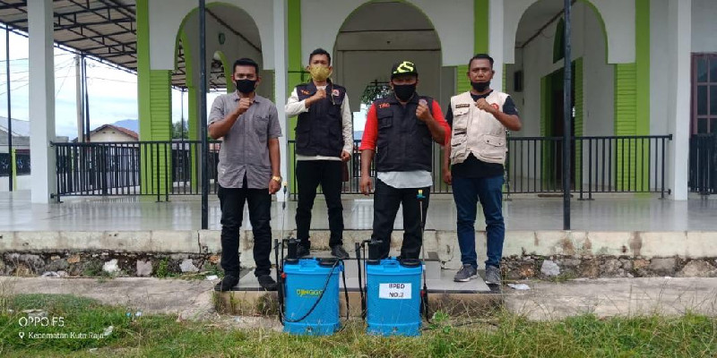 Cegah Penyebaran Covid-19, BPBD Disinfeksi 90 Meunasah di Kota Banda Aceh