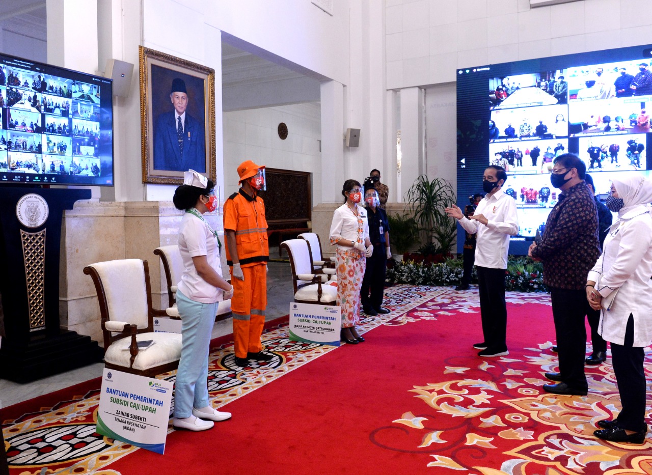Presiden Jokowi Luncurkan Bantuan Subsidi Upah