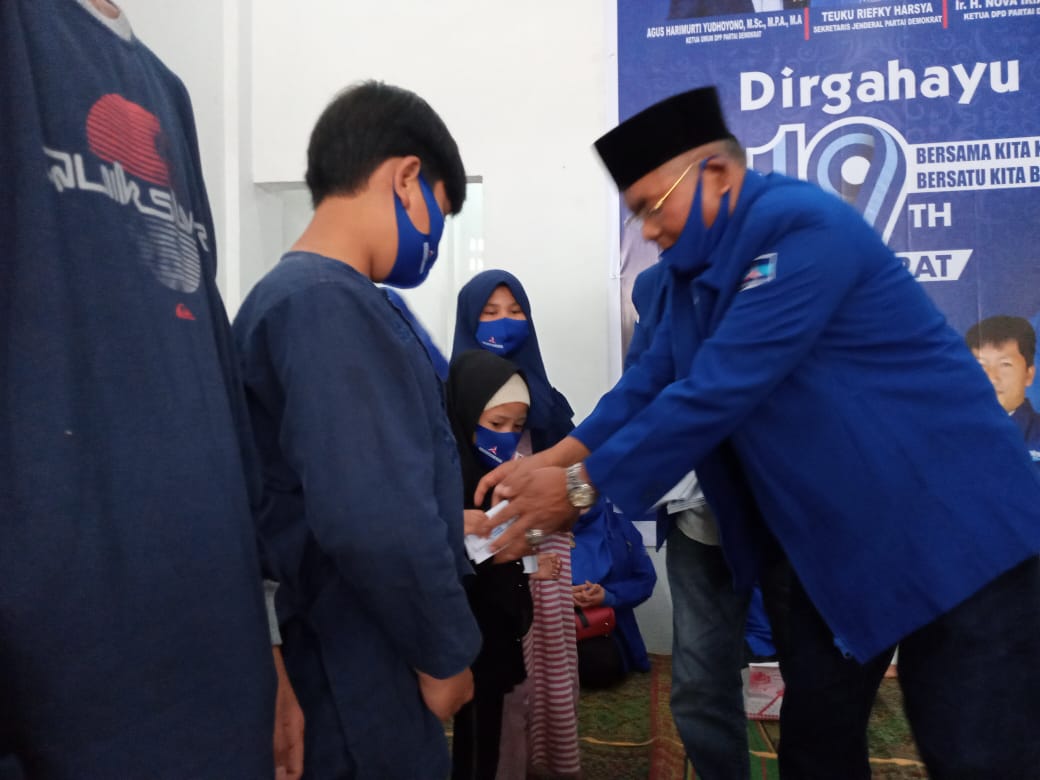 Demokrat Aceh Tengah Santuni Anak Yatim dan Bagi Masker