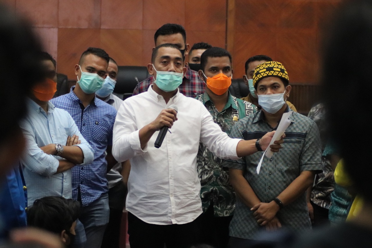Tanggapi Tuntutan Mahasiswa, DPRA Segera Panggil Plt Gubernur Aceh Nova Iriansyah