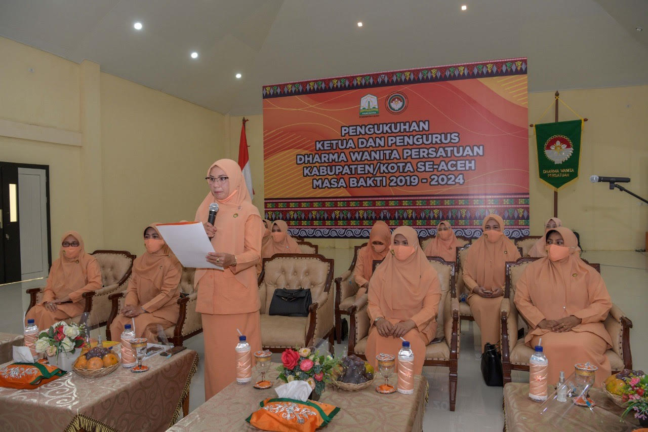 Safrida Ketua DWP Aceh Ajak Kampanyekan Pemakaian Masker