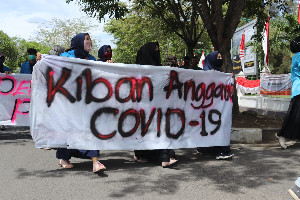 Aliansi Mahasiswa Aceh Demo di Kantor Gubernur Aceh, Tuntut Kinerja Nova Iriansyah