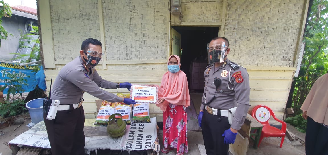 Dirlantas Polda Aceh Peduli Korban Pencurian di Bireuen