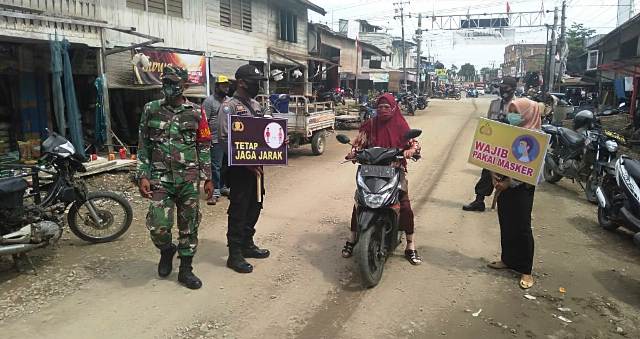 Putuskan Mata Rantai Covid-19, Polisi dan TNI di Aceh Timur Gencar Sosialisasi Protokol Kesehatan