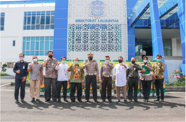 Bank Aceh Syariah Bantu 10 Unit Wastafel Portable  Penanganganan Covid-19