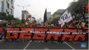 Aksi Jutaan Buruh Nasional Turun Ke Jalan Tolak RUU Ciptaker