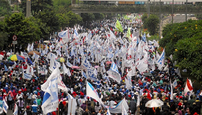Bila Jokowi Teken UU Cipta Kerja, Buruh Akan Demo Besar-besaran 1 November