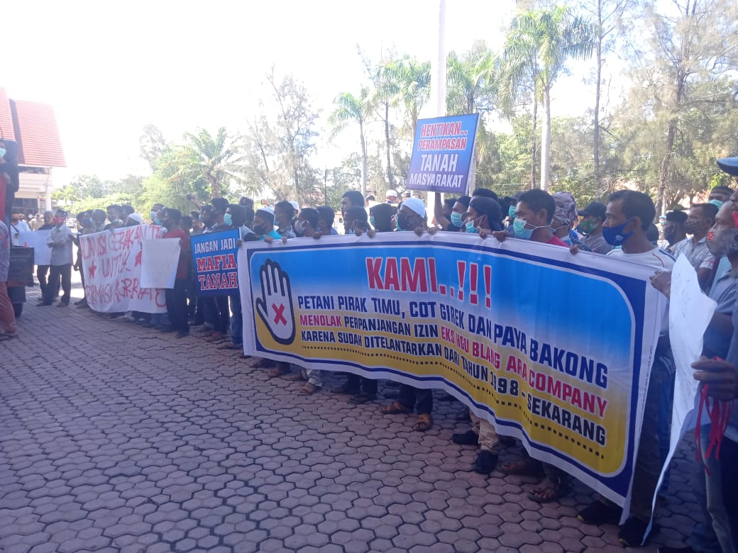 Terkait HGU PT Blang Ara Company, Massa Gelar Aksi di Kantor Bupati Aceh Utara