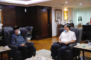 Gubernur Aceh Bertemu Menko Luhut Terkait Investasi Pariwisata UEA