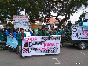 Bupati Tak Masuk Kantor, Mahasiswa Batalkan Aksi Unjuk Rasa