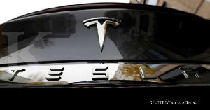 Merek Mobil Tesla Segera  Bangun Pabrik di Indonesia