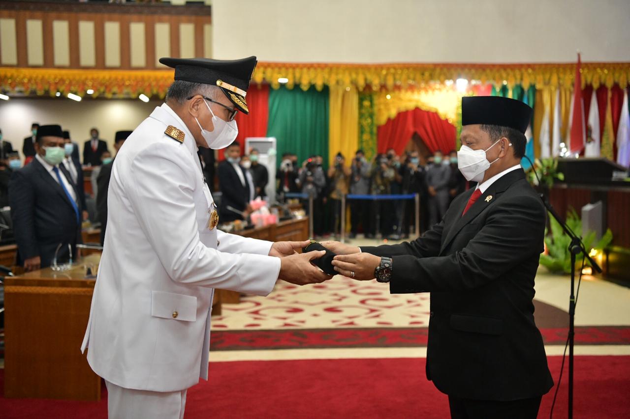 Nova Iriansyah Dilantik Jadi Gubernur Aceh dan Sejumlah Harapan