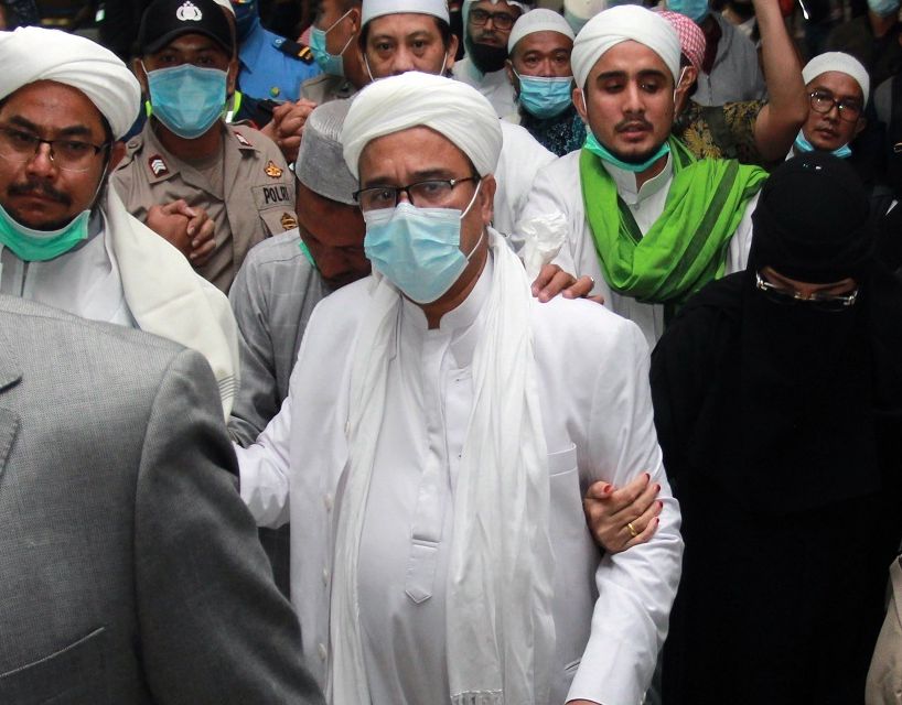 Habib Rizieq Ditetapkan sebagai Tersangka Kasus Kerumunan Massa di Petamburan