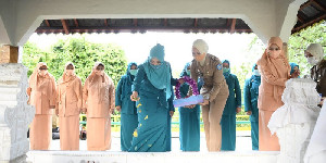 Peringati Hari Ibu, Ketua PKK Aceh Berziarah ke Makam Laksamana Keumala Hayati