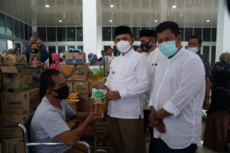100 Orang Disabilitas Aceh Besar Terima Bantuan Usaha Ekonomi Produktif