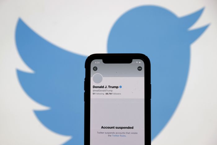 Akun Twitter Donald Trump Telah Diblokir Permanen