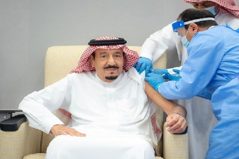 Vaksin COVID-19 Pfizer Disuntik ke Raja Arab Saudi Salman bin Abdulaziz
