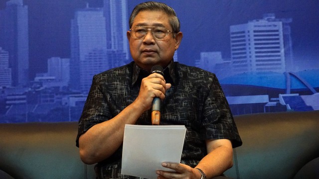 Twit SBY Soal Kritik dan Pujian, untuk Siapa?