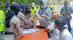 Warga Tak Pakai Masker di Banda Aceh, Siap-Siap Bernyanyi