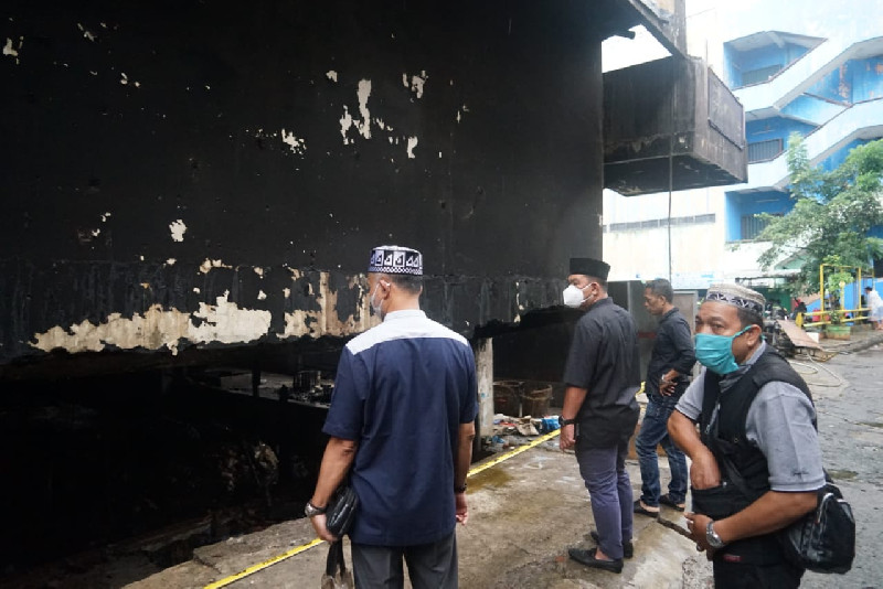 Gubernur Perintahkan BPPA dan Dinsos Bantu Pedagang Aceh yang Kiosnya Ludes Terbakar