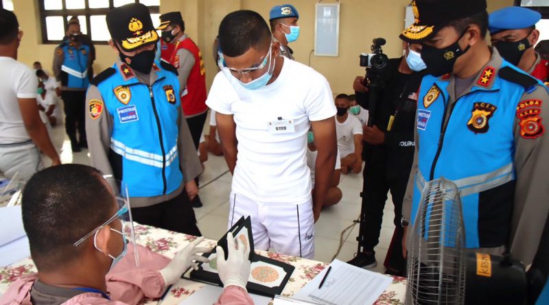Kapolda Aceh Cek Pelaksanaan Rikkes 180 Calon Bintara Polri Di RS Bhayangkara