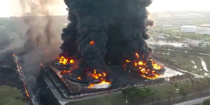 Gudang Logistik Pertamina di Rantau Terbakar