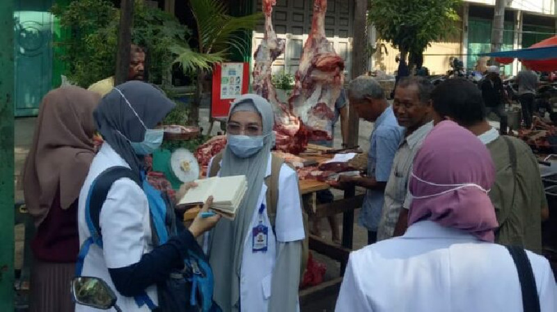 Pemko Banda Aceh Gandeng 32 Mahasiswa FKH USK Pantau Daging Meugang