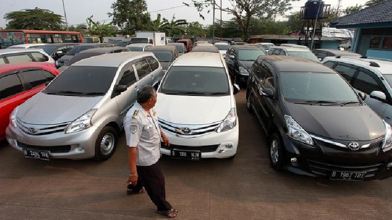 Agar Tidak Mudik, Gubernur Riau Tarik Seluruh Mobil Dinas PNS