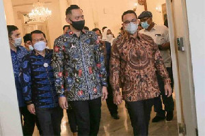 Pilpres 2024 Anies Baswedan-AHY Lawan Kuat  Prabowo-Puan