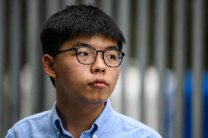 Pengadilan Hongkong Putuskan Penjarakan Tiga Aktivis Pro-Demokrasi