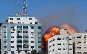 Serangan Rudal Israel Targetkan Gedung Media Al Jazeera dan AP di Gaza