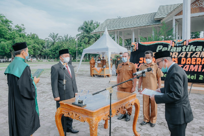 Asra Dilantik Jadi Sekda Aceh Tamiang, Ini Pesan Bupati