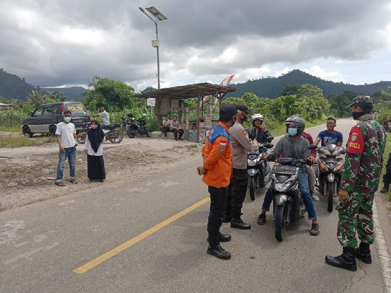 Jelang Lebaran, TNI-Polri Amankan Jalur Lalu Lintas di Trumon Timur