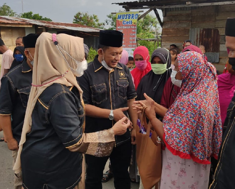 Sambut Idul Fitri 1442 Hijriah, DPW Partai Ummat Aceh Bagikan Paket Lebaran