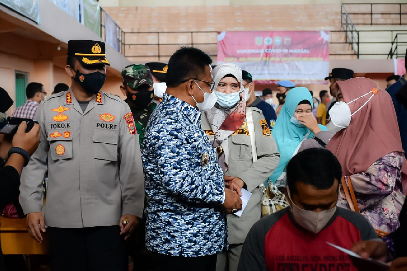 Sambut HUT Bhayangkara, Aminullah Apresiasi Polresta Banda Aceh Sukses Vaksinasi Massal