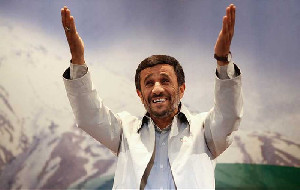 Ahmadinejad Sebut Pemilu Iran Palsu