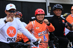 PKS Riau Gowes Sepeda, Hendry Munief: Ayo Jaga Kesehatan